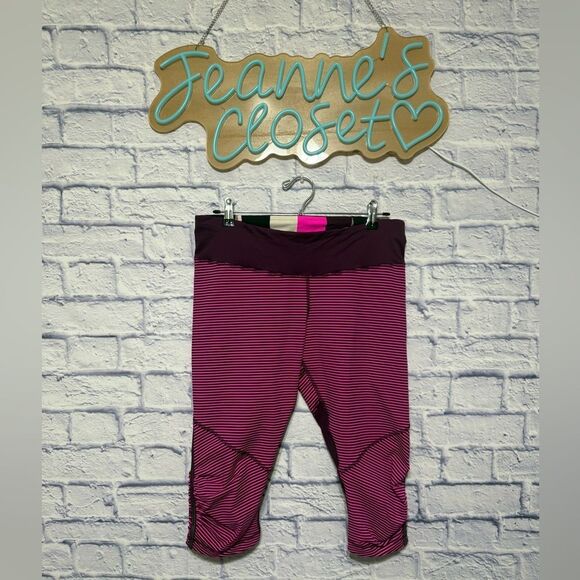 Lululemon Run: For Your Life Crop
Hyper Stripe Raspberry Glo Light / Plum 12 - Picture 3 of 16